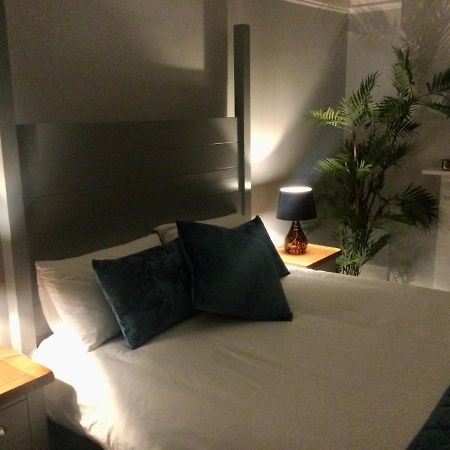 Stylish Flat In Yeovil Somerset Dış mekan fotoğraf